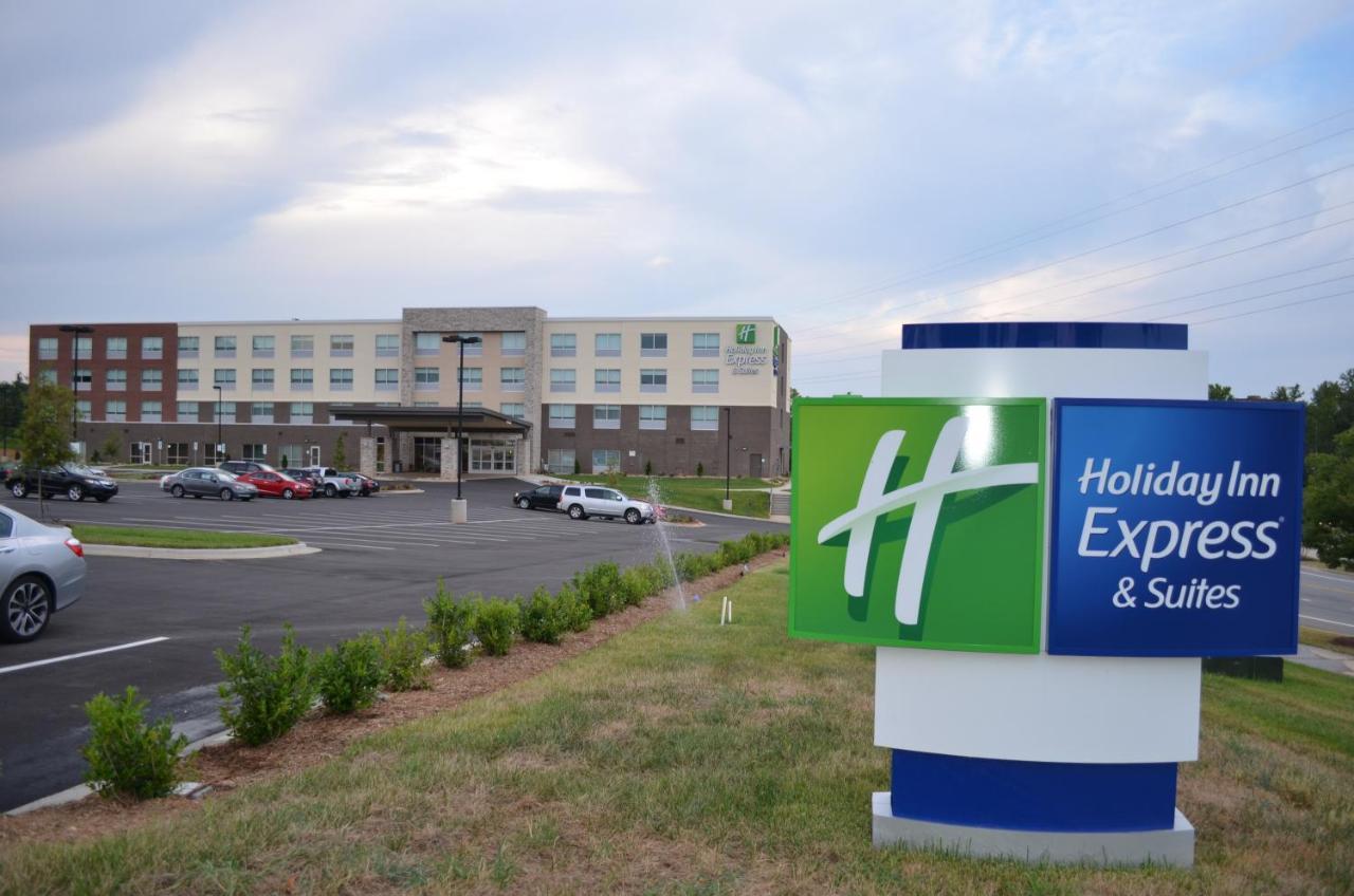 Holiday Inn Express & Suites - Charlotte Ne - University Area, An Ihg Hotel Εξωτερικό φωτογραφία